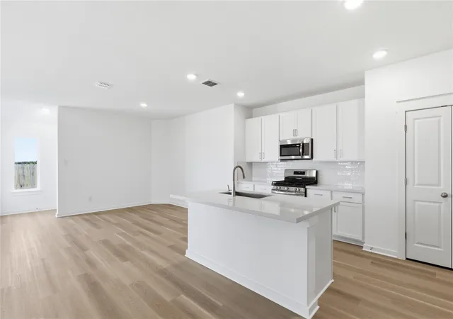 Photo 2 of Single family home for sale at 129 Pella Pass, San Marcos, TX 78666 | MLS# 1804801 | Listing updated on 2026-10-07