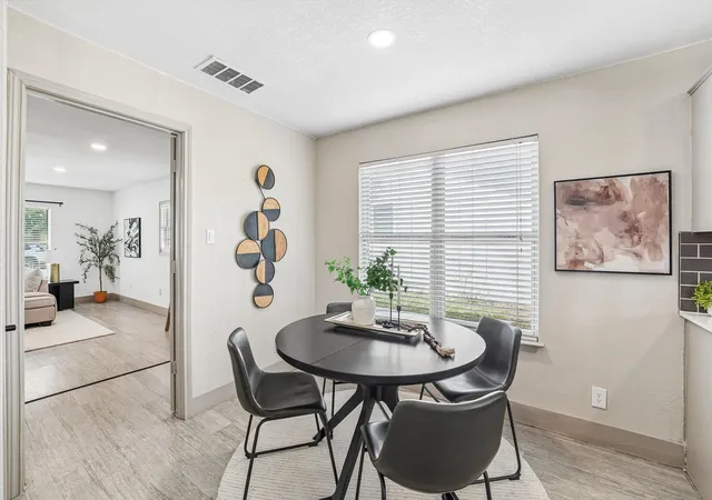 Photo 3 of Single family home for sale at 704 Buckingham Pl, Austin, TX 78745 | MLS# 6356783 | Listing updated on 2026-10-17
