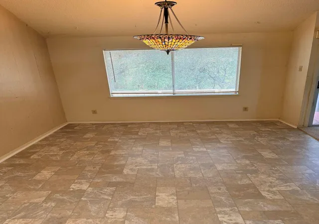 Listing Photo 4 - Condo for sale in building located at 5500 Buffalo Pass, Austin, TX 78745 - Unit #A
