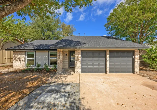 Single family home for sale at 11714 Big Trl, Austin, TX 78759 | MLS# 6142381