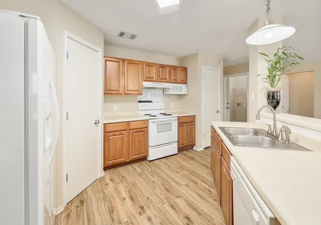 Photo 3 of Single family home for sale at 229 Phillips St, Hutto, TX 78634 | MLS# 7839193 | Listing updated on 2026-09-28