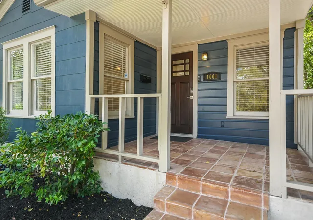 Photo 3 of Single family home for sale at 1001 E 39th Street, Austin, TX 78751 | MLS# 6658987 | Listing updated on 2026-09-12