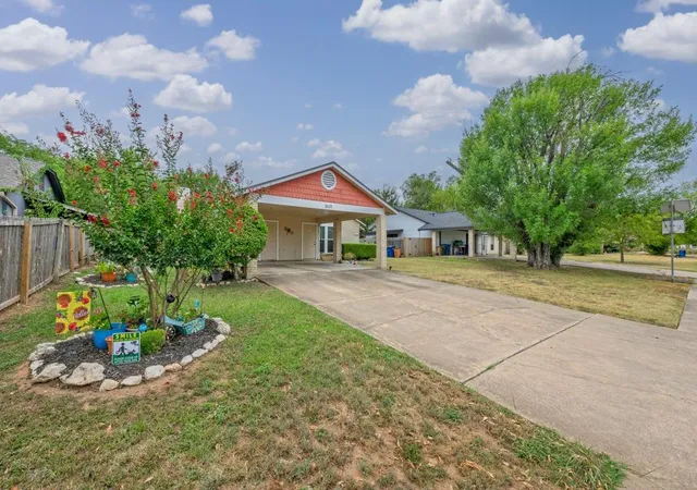 Photo 1 of Multi family home for sale at 3621 Leafield Dr, Austin, TX 78749 | MLS# 8585360 | Listing updated on 2026-09-16