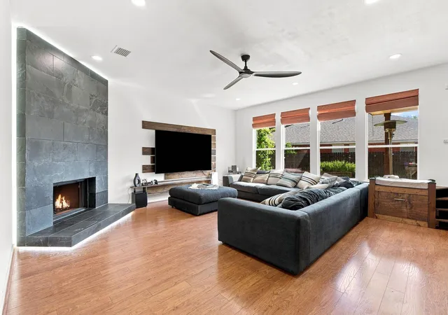 Photo 4 of Single family home for sale at 100 Wild Cat Dr, Bastrop, TX 78602 | MLS# 6216963 | Listing updated on 2026-09-16