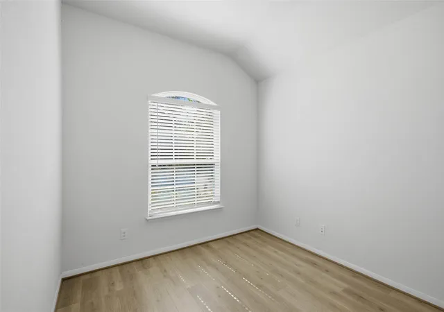 Photo 4 of Single family home for sale at 1061 Blue Oak Blvd, San Marcos, TX 78666 | MLS# 3220441 | Listing updated on 2026-10-07