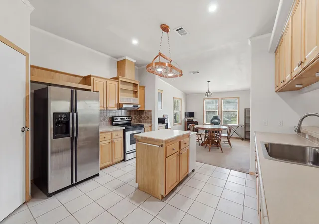 Photo 4 of Manufactured home for sale at 10100 Varisco Ln, Bryan, TX 77807 | MLS# 6073495 | Listing updated on 2026-09-28