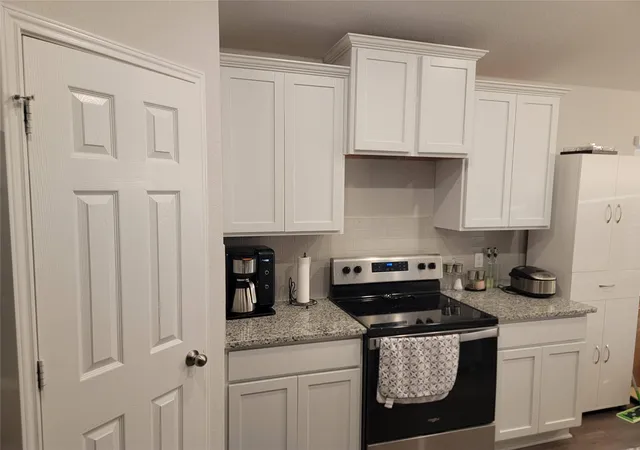 Photo 2 of Single family home for sale at 109 Akston Ct, Jarrell, TX 76537 | MLS# 7838343 | Listing updated on 2026-09-12