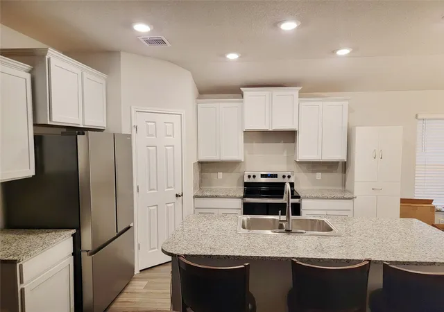 Photo 3 of Single family home for sale at 109 Akston Ct, Jarrell, TX 76537 | MLS# 7838343 | Listing updated on 2026-10-09