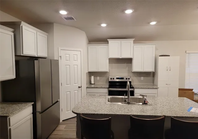 Photo 4 of Single family home for sale at 109 Akston Ct, Jarrell, TX 76537 | MLS# 7838343 | Listing updated on 2026-09-12