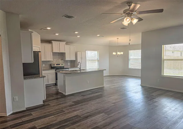 Photo 4 of Single family home for sale at 109 Akston Ct, Jarrell, TX 76537 | MLS# 7838343 | Listing updated on 2026-10-24