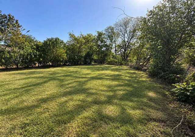 Photo 3 of Land for sale at 4505 S 2nd Street, Austin, TX 78745 | MLS# 9581883 | Listing updated on 2026-10-01