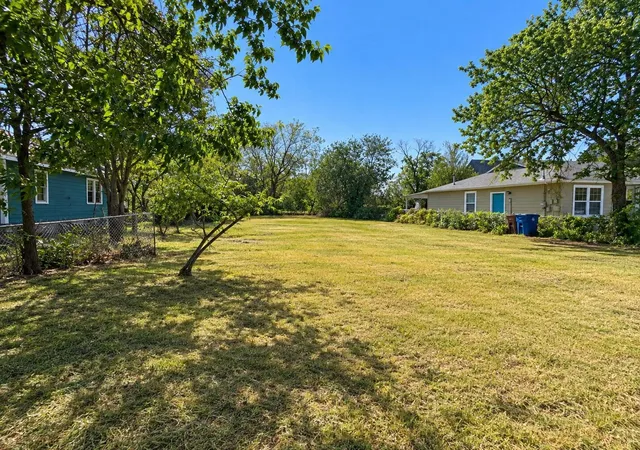Photo 4 of Land for sale at 4505 S 2nd Street, Austin, TX 78745 | MLS# 9581883 | Listing updated on 2026-10-01