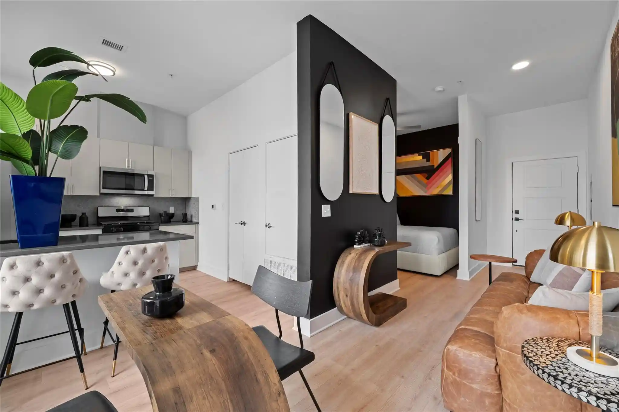 Listing Photo 2 - Condo for sale in 3900 Berkman Dr located at 3900 Berkman Dr, Austin, TX 78723 - Unit #206