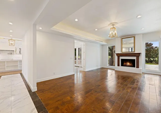 Single family home for sale at 17 Hedgebrook Way, The Hills, TX 78738 | MLS# 8086387 | Listing updated on 2026-09-12
