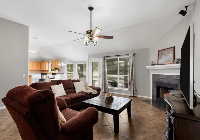 Photo 3 of Single family home for sale at 284 Honeycomb Cir, Driftwood, TX 78619 | MLS# 3113833 | Listing updated on 2026-09-29
