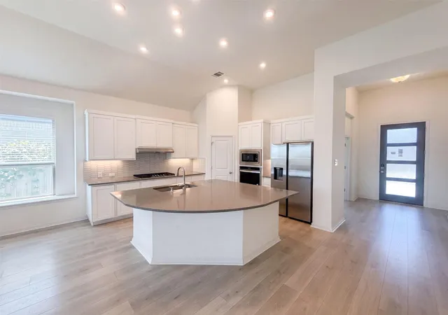 Photo 2 of Single family home for sale at 4437 Shady Hl Ln, Pflugerville, TX 78660 | MLS# 5321600 | Listing updated on 2026-09-17