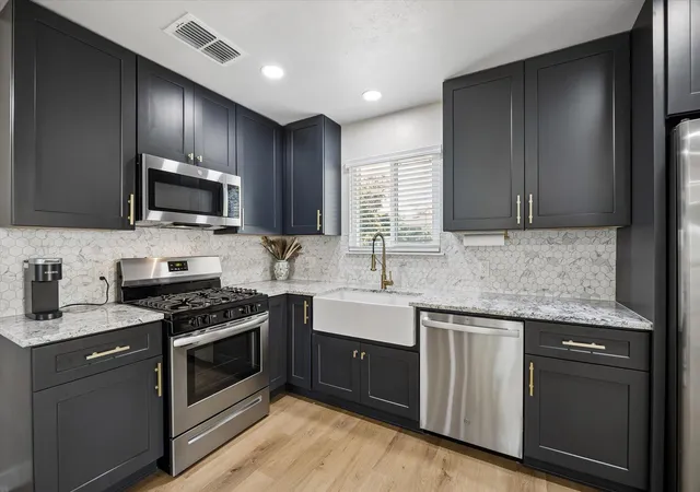 Photo 3 of Single family home for sale at 511 Arbor Ln, Austin, TX 78745 | MLS# 4513763 | Listing updated on 2026-10-09