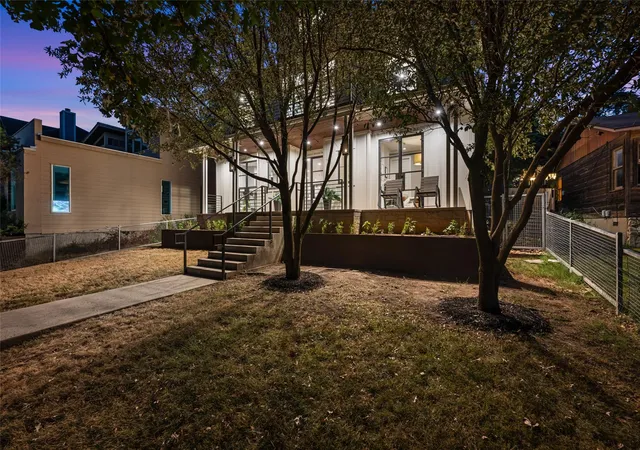 Photo 3 of Single family home for sale at 714 Upson St, Austin, TX 78703 | MLS# 3401614 | Listing updated on 2026-10-03