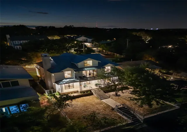 Photo 3 of Single family home for sale at 714 Upson St, Austin, TX 78703 | MLS# 3401614 | Listing updated on 2026-10-03