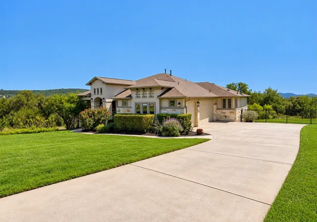 Photo 3 of Single family home for sale at 29711 Montana Ridge Pass, Marble Falls, TX 78654 | MLS# 9283172 | Listing updated on 2026-10-09