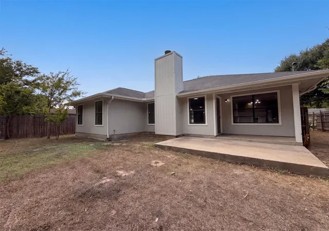 Photo 4 of Single family home for sale at 16207 Parkway Dr, Pflugerville, TX 78660 | MLS# 6850792 | Listing updated on 2026-10-10