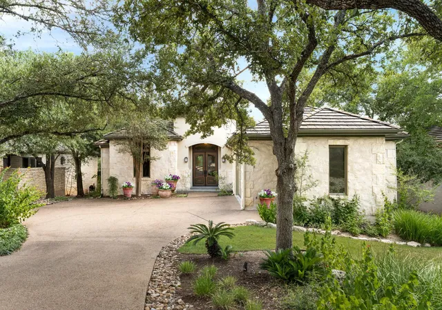 Photo 2 of Condo for sale at 2305 Barton Crk Blvd #29, Austin, TX 78735 | MLS# 9009840 | Listing updated on 2026-09-12