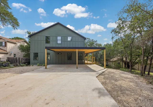 Photo 1 of Single family home for sale at 34 Pleasant Valley Dr, Wimberley, TX 78676 | MLS# 8439612 | Listing updated on 2026-09-12