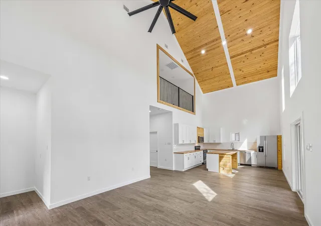 Photo 3 of Single family home for sale at 34 Pleasant Valley Dr, Wimberley, TX 78676 | MLS# 8439612 | Listing updated on 2026-09-12