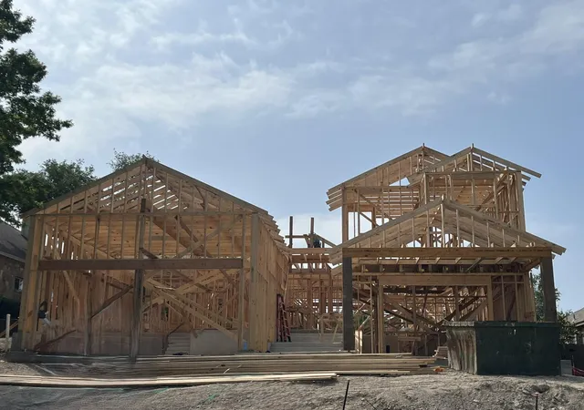 Photo 3 of Single family home for sale at 10513 Pointe View Dr, Austin, TX 78738 | MLS# 3667727 | Listing updated on 2026-10-29