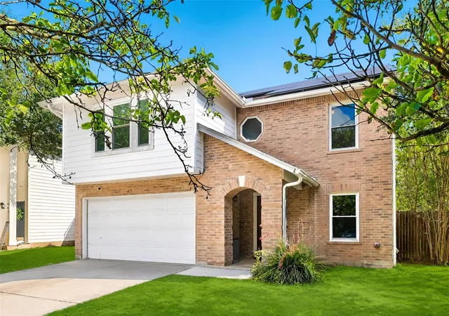 Photo 3 of Single family home for sale at 471 Thicket Ln, Kyle, TX 78640 | MLS# 5626257 | Listing updated on 2026-09-26