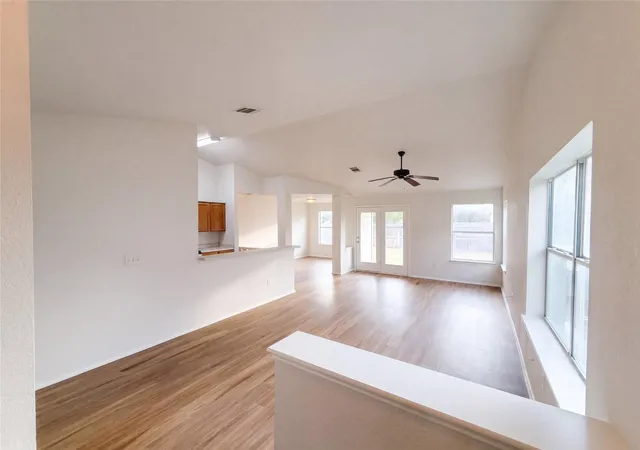 Photo 3 of Townhouse for sale at 172 Prairie Springs Loop, Georgetown, TX 78626 | MLS# 3543665 | Listing updated on 2026-10-08