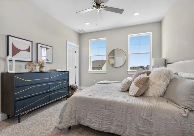 Photo 4 of Townhouse for sale at 5906 Rotunda Vw, Austin, TX 78747 | MLS# 1945342 | Listing updated on 2026-10-23