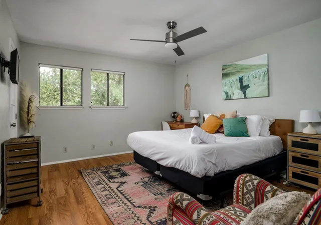 Photo 3 of Multi family home for sale at 1127 Hollow Crk Dr #A and B, Austin, TX 78704 | MLS# 3951880 | Listing updated on 2026-09-17