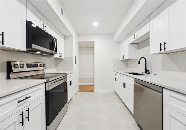 Photo 3 of House for sale at 1127 Hollow Crk Dr #A and B, Austin, TX 78704 | MLS# 3951880 | Listing updated on 2026-09-17