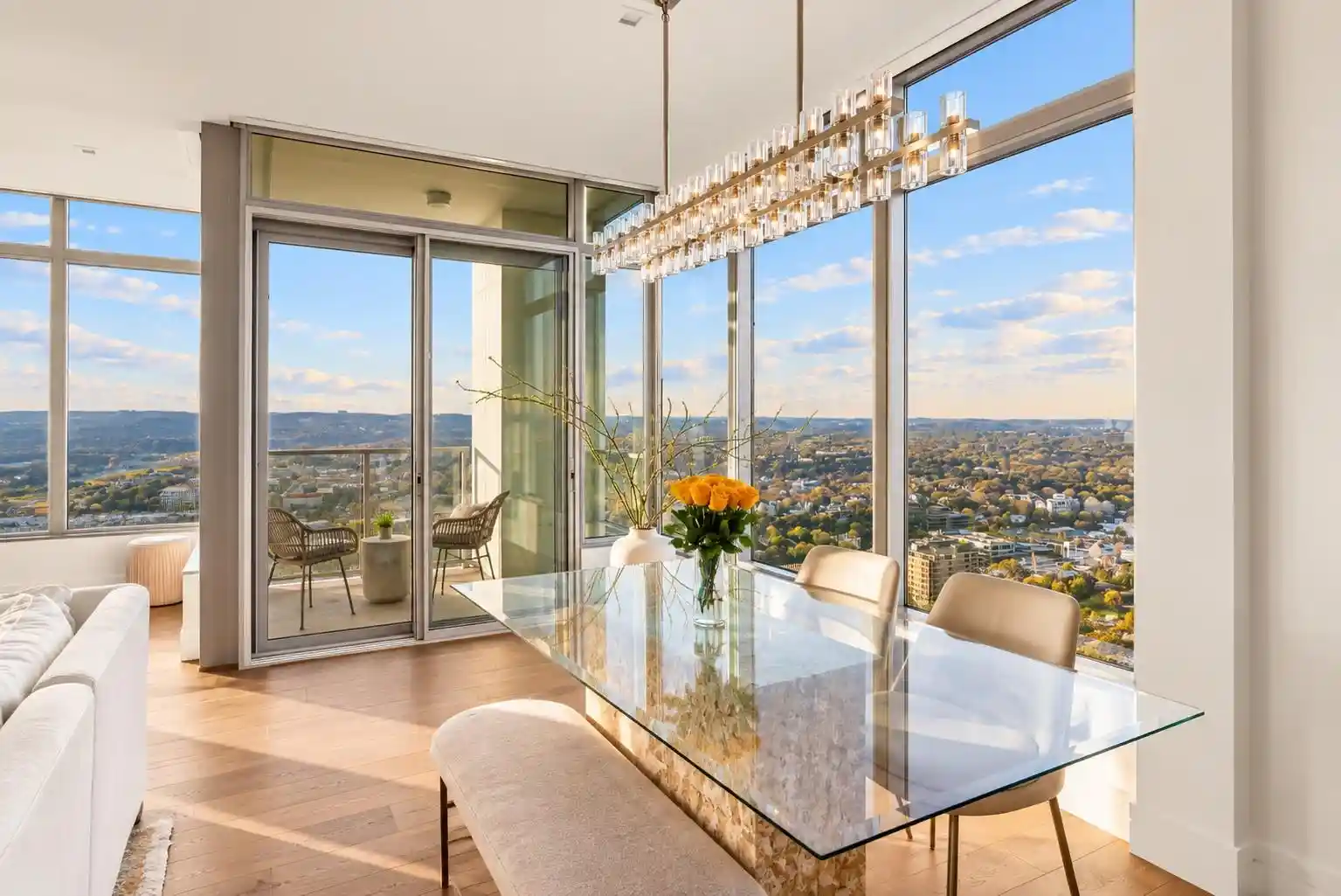 Listing Photo 2 - Condo for sale in Fifth & West Residences located at 501 W Ave, Austin, TX 78701 - Unit #3404
