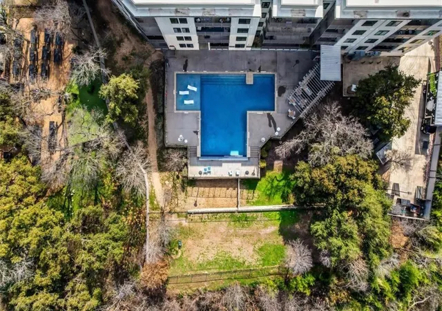 Photo 14 of Condo for sale at 3600 S Lamar Blvd #215, Austin, TX 78704 | MLS# 2106509 | Listing updated on 2026-09-12