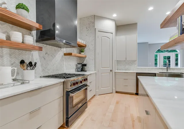 Condo for sale at 1529 Barton Springs Rd #13, Austin, TX 78704 | MLS# 5392285