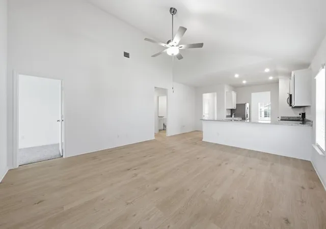 Photo 4 of Single family home for sale at 217 W Luna Blue Ln, Jarrell, TX 76537 | MLS# 2268835 | Listing updated on 2026-09-12