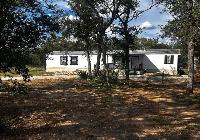 Photo 1 of Manufactured home for sale at 400 Ride Out Blvd, Elgin, TX 78621 | MLS# 7531797 | Listing updated on 2026-10-02