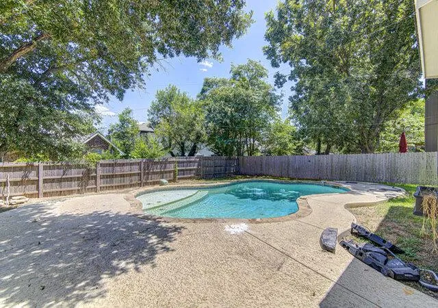 Photo 3 of Single family home for sale at 1717 Apache Trl, Round Rock, TX 78665 | MLS# 7688936 | Listing updated on 2026-09-24