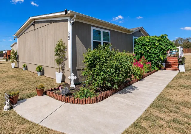 Photo 1 of Manufactured home for sale at 367 Margarita Dr, Dale, TX 78616 | MLS# 2631632 | Listing updated on 2026-09-26