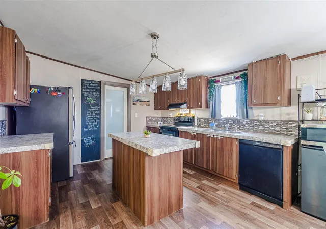 Photo 3 of Manufactured home for sale at 367 Margarita Dr, Dale, TX 78616 | MLS# 2631632 | Listing updated on 2026-09-26
