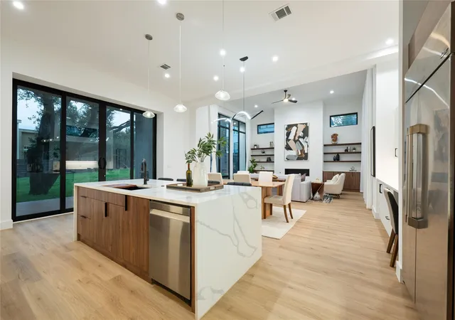Photo 4 of Single family home for sale at 1108 Castile Rd, Austin, TX 78733 | MLS# 2828020 | Listing updated on 2026-10-10