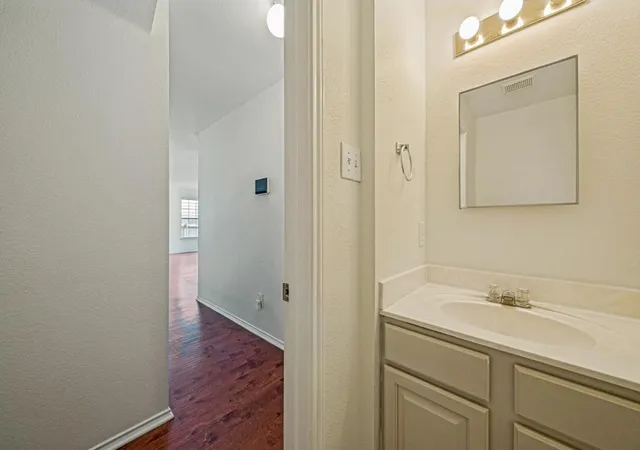 Photo 4 of Single family home for sale at 2219 Georgian Dr, Georgetown, TX 78626 | MLS# 8460439 | Listing updated on 2026-10-03