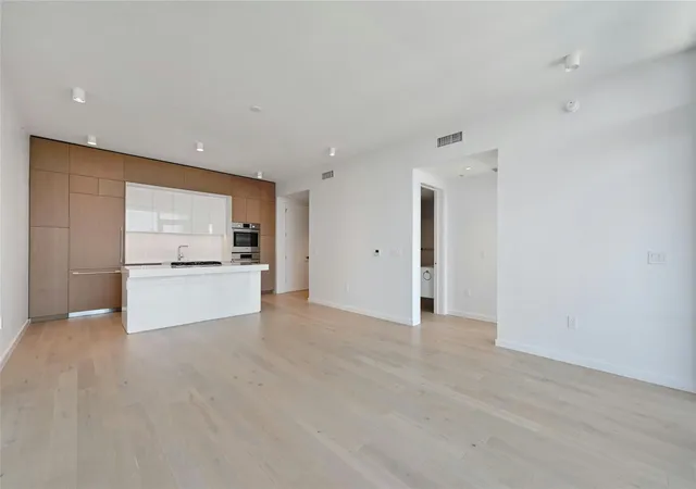 Photo 3 of Condo for sale at 313 W 17th Street #2501, Austin, TX 78701 | MLS# 5431110 | Listing updated on 2026-09-13