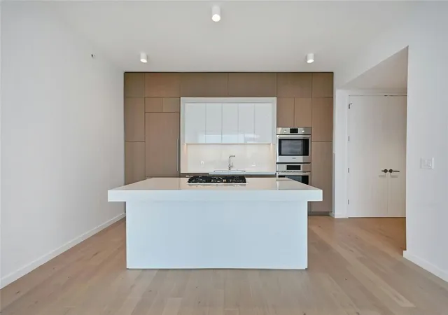 Photo 4 of Condo for sale at 313 W 17th Street #2501, Austin, TX 78701 | MLS# 5431110 | Listing updated on 2026-09-13