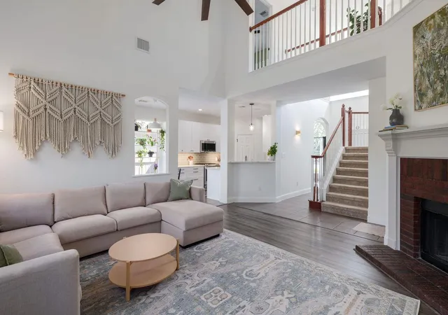 Photo 3 of Single family home for sale at 1311 Brighton Bnd Ln, Cedar Park, TX 78613 | MLS# 5052085 | Listing updated on 2026-10-27