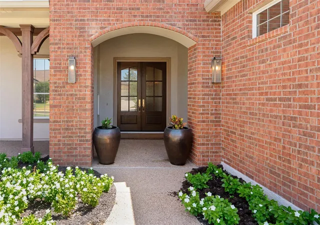 Photo 3 of Sale Pending at 189 Dove Holw Trl, Georgetown, TX 78633 | MLS# 1188640 | Listing updated on 2026-09-20