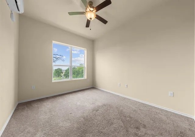 Listing Photo 2 - Condo for sale in building located at 8601 W Gate Blvd, Austin, TX 78745 - Unit #8204