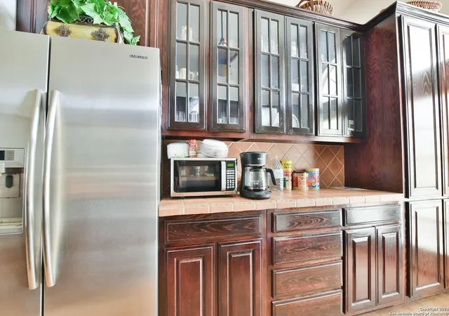 Photo 3 of Single family home for sale at 101 Harbour Vw, Lakehills, TX 78063 | MLS# 5529856 | Listing updated on 2026-09-15